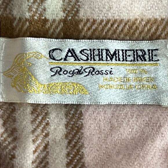 Royal Rossi 100% cahmere scarf . - Picture 5 of 5
